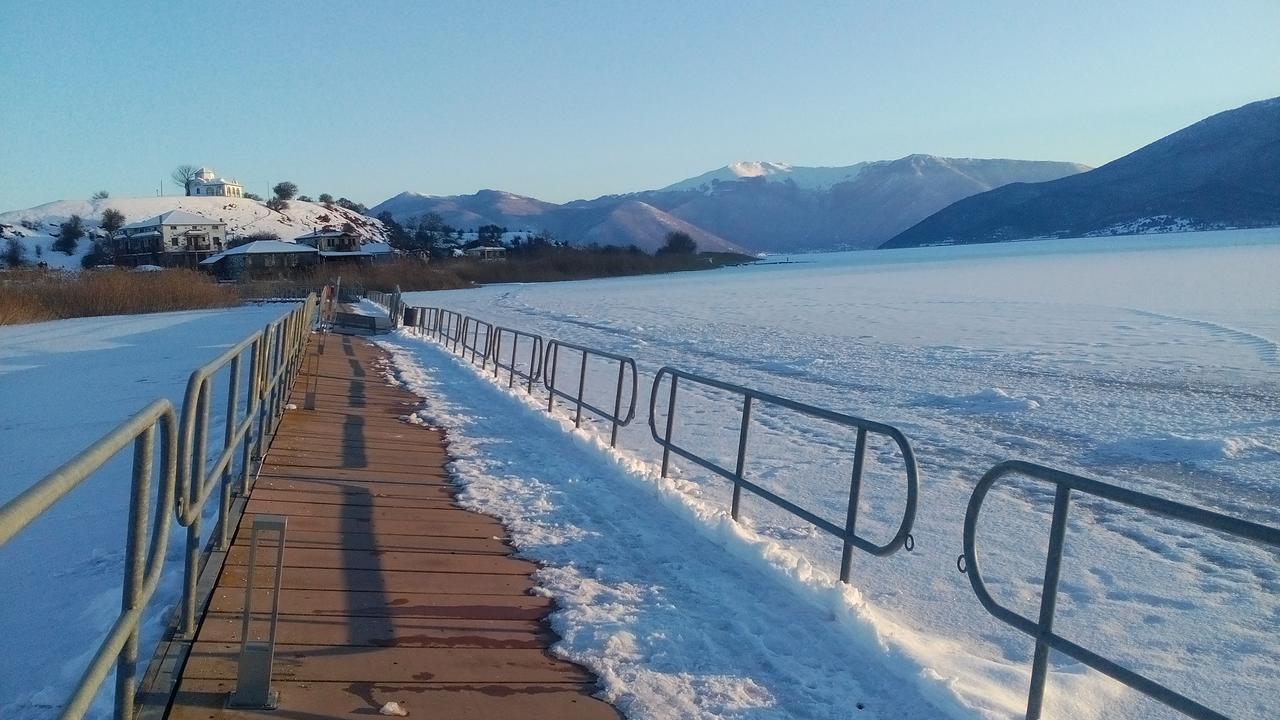 Agios Achillios Hotel Buitenkant foto