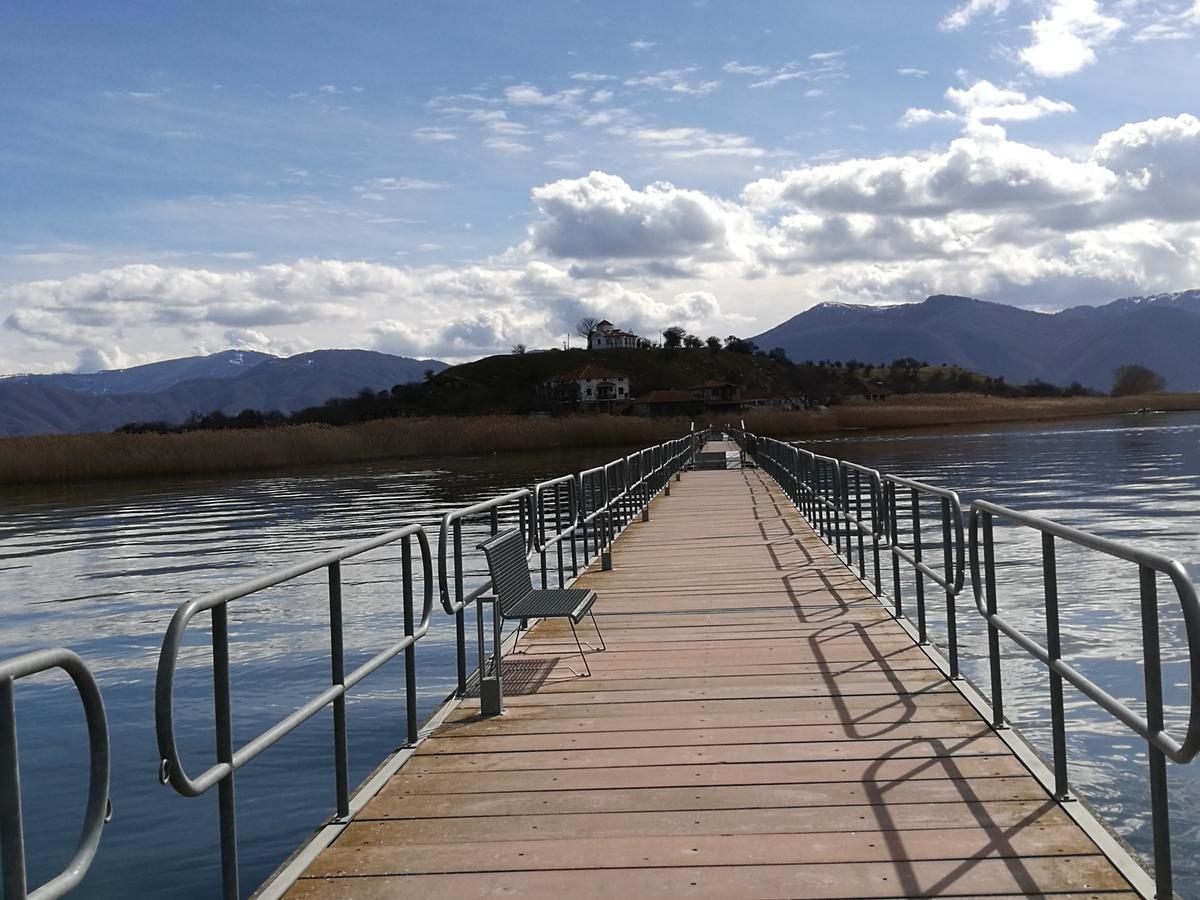 Agios Achillios Hotel Buitenkant foto